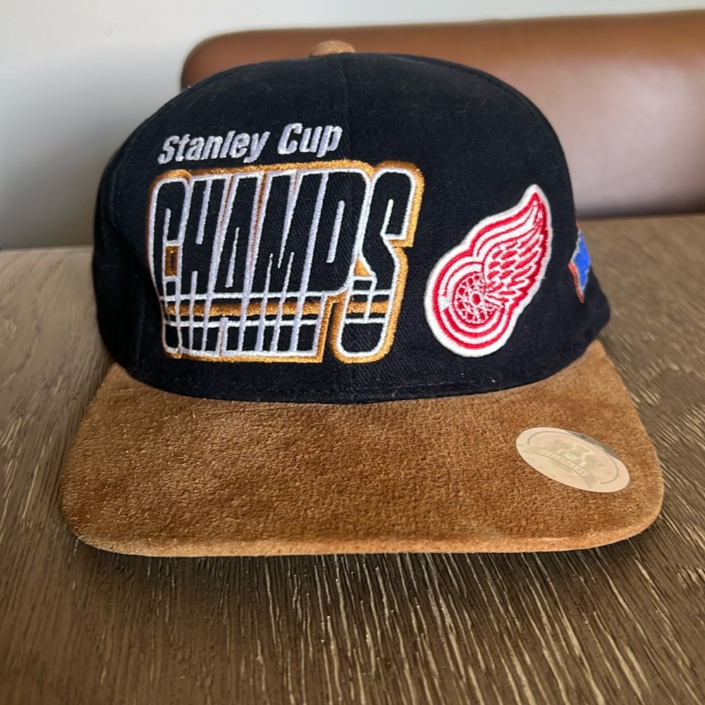 NWT Vintage Starter Hat 97 Stanley Cup Champs Detroit Red Wings Strapback Blac